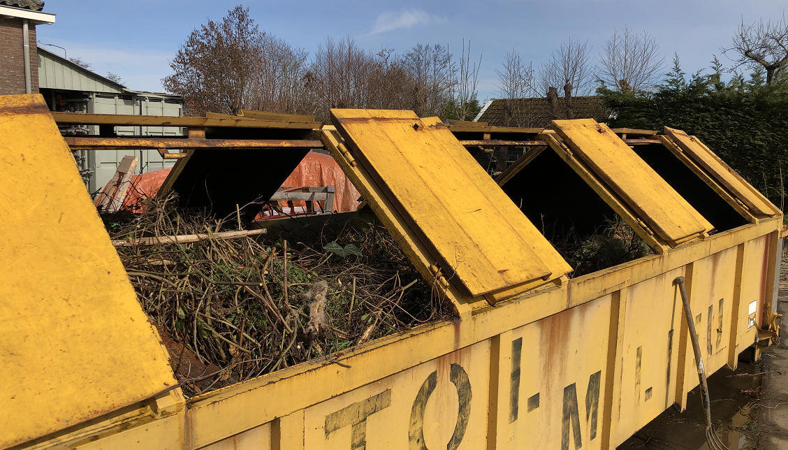 Groencontainer op Marken is weer wekelijks geopend