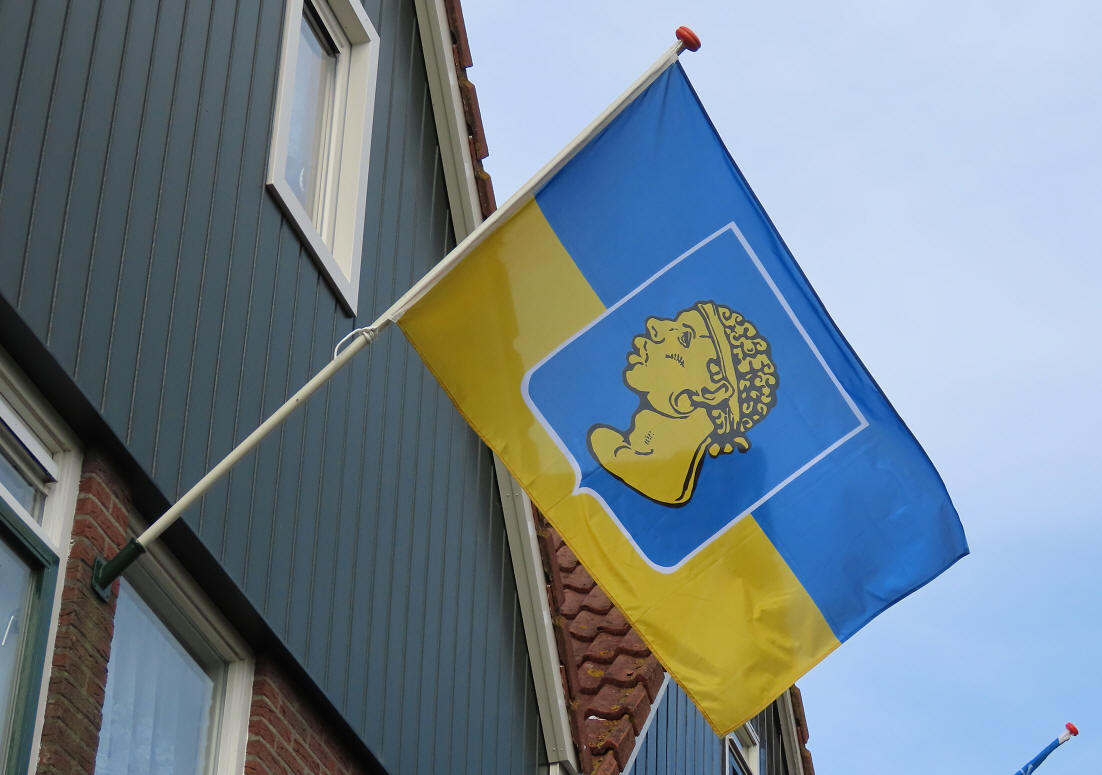 Hangt een ieder zondag de Marker vlag in top?